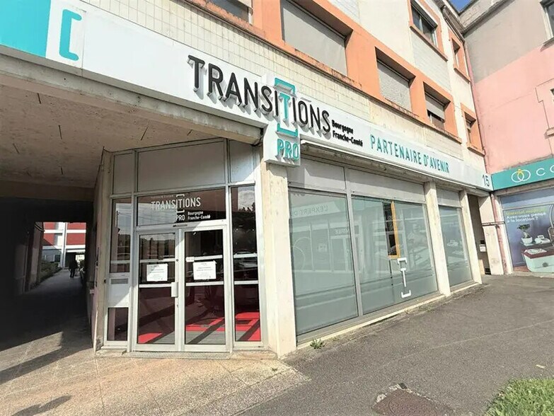 Local commercial dans Besançon à louer - Photo de l’immeuble – Image 3 sur 4