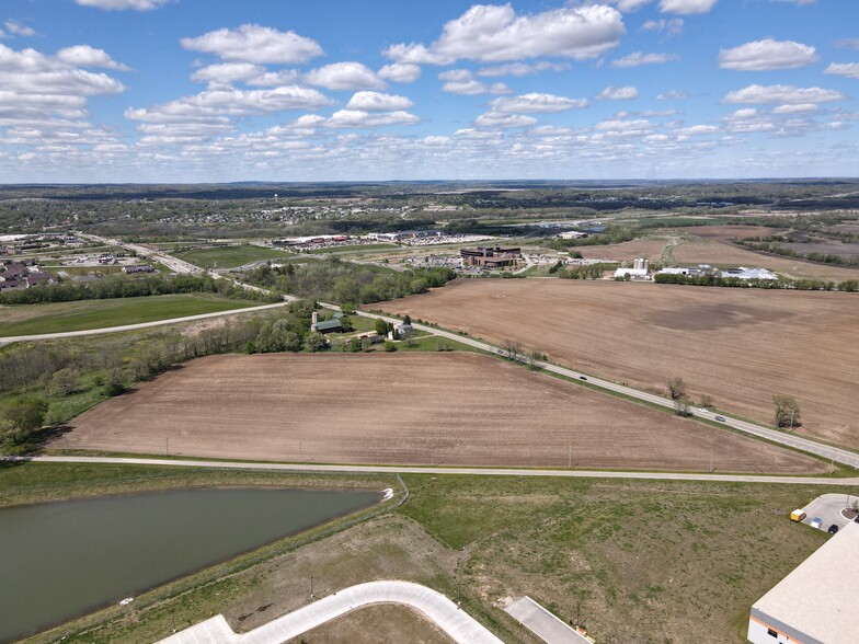 1431 S Rochester St, Mukwonago, WI à vendre - Aérien – Image 2 sur 3