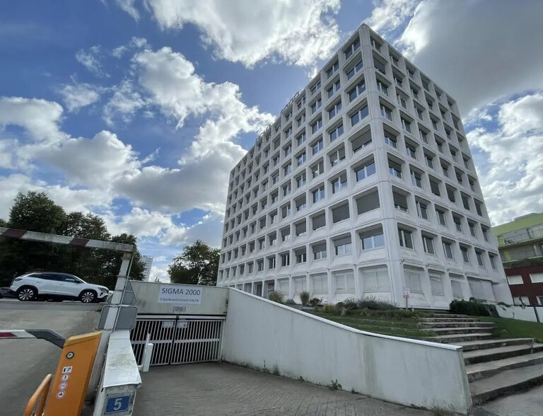 Bureau dans Nantes à louer - Photo de l’immeuble – Image 1 sur 15
