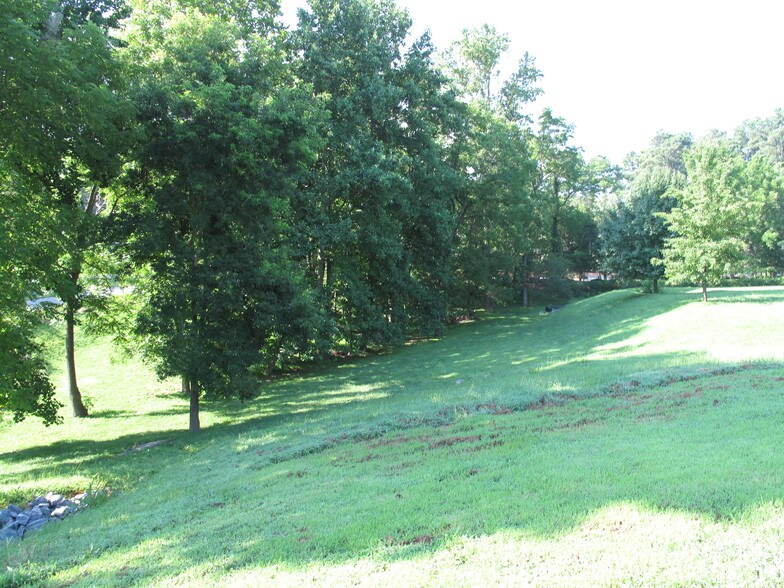 Fox Hunt Ln, Gloucester, VA à vendre - Photo de l’immeuble – Image 1 sur 1
