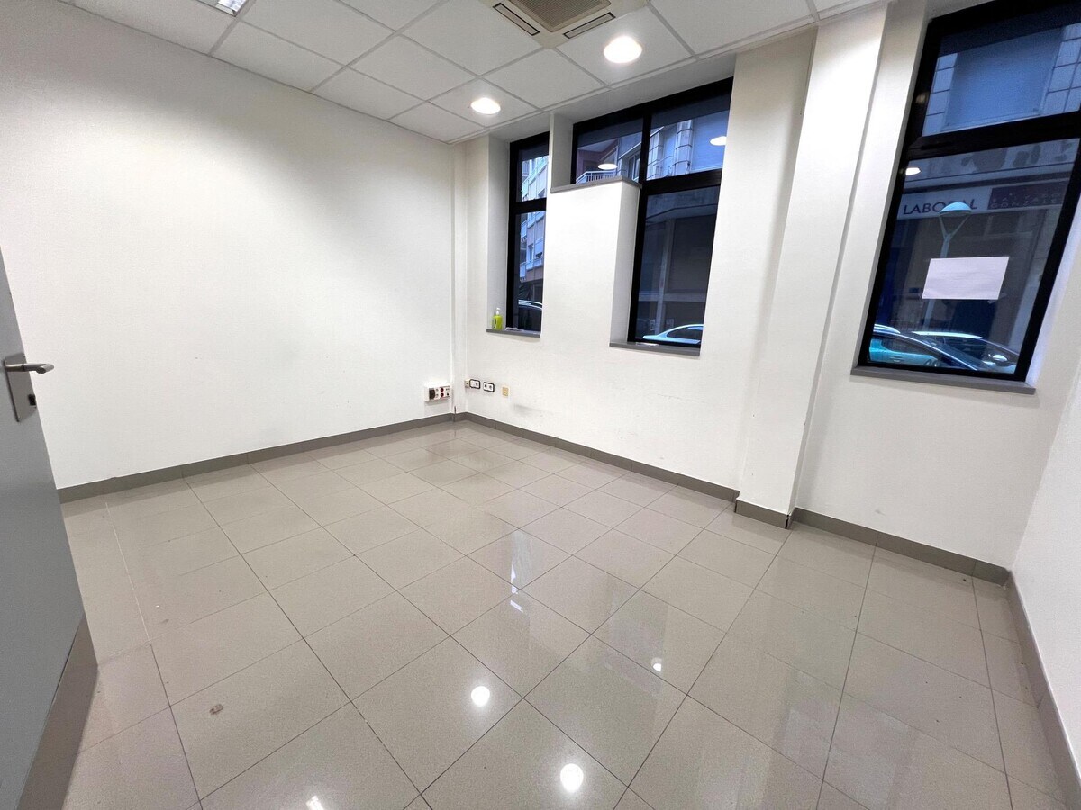 Tarragona, TAR 43001 - Lot 1 - - Photo intérieure - Image 1 of 26
