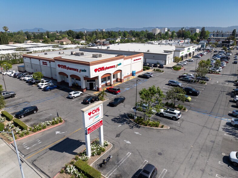 7060-7076 Sepulveda Blvd, Van Nuys, CA à louer - Photo de l’immeuble – Image 2 sur 13