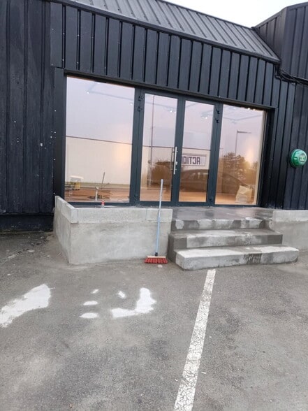 Rue Des Echoppes, Quetigny à louer - Photo de l’immeuble – Image 3 sur 6