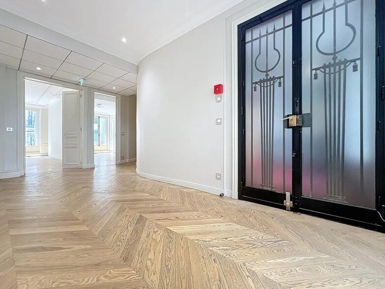 Bureau dans Paris à vendre - Photo intérieure – Image 2 sur 13