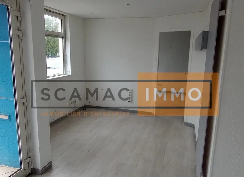 Local commercial dans Vaires-sur-Marne à louer - Photo de l’immeuble – Image 3 sur 6