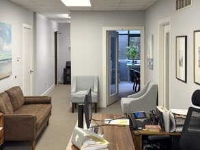 5-9 Parker Rd, Osterville, MA à louer Photo intérieure– Image 1 sur 6