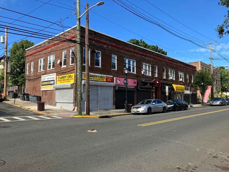 1586-1590 Maple Ave, Hillside, NJ à vendre - Photo de l’immeuble – Image 1 sur 10