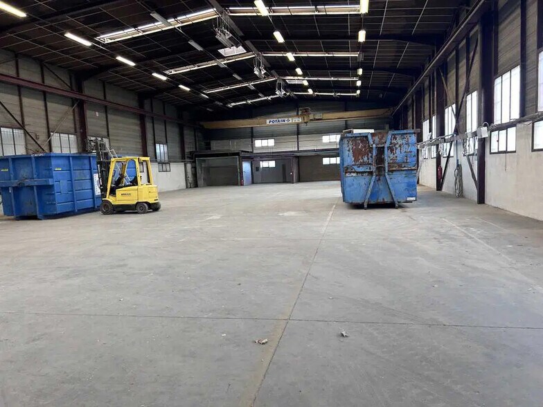 15 Rue Ampère, Chassieu à louer - Photo intérieure – Image 2 sur 10