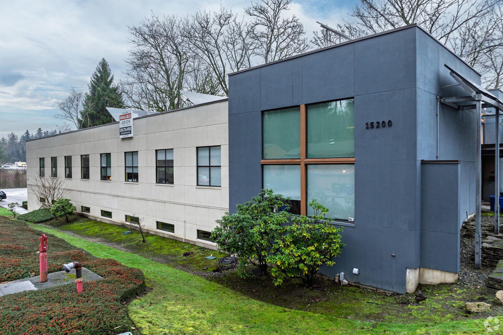 15200 52nd Ave S, Tukwila, WA à louer Photo principale– Image 1 sur 26