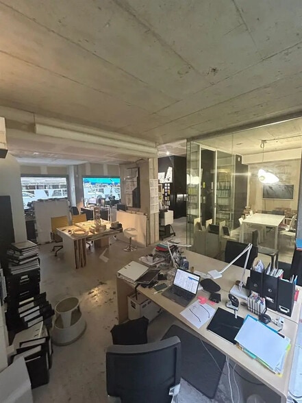 Local commercial dans Paris à louer - Photo de l’immeuble – Image 2 sur 4