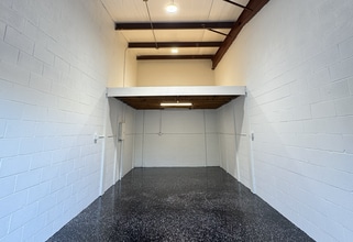 1133 Industrial Blvd, Naples, FL à louer Photo intérieure– Image 1 sur 3