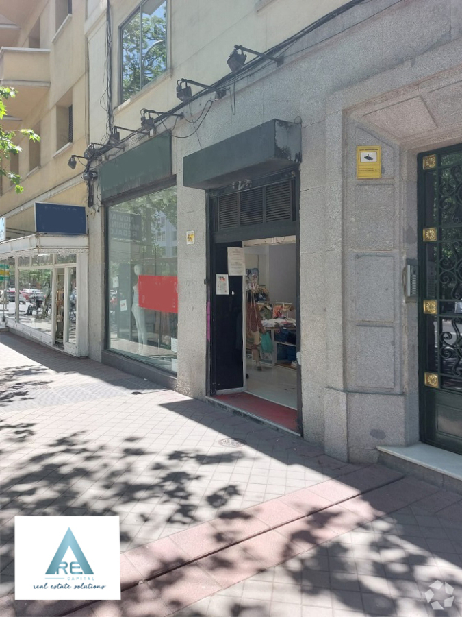 Immeuble residentiel dans Madrid, Madrid à vendre Photo intérieure– Image 1 sur 2