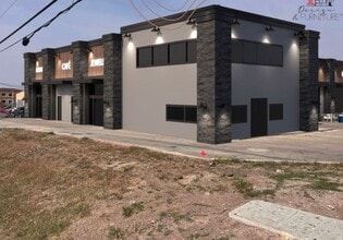 3381 Ruben M Torres Blvd, Brownsville, TX à louer Photo de la construction– Image 2 sur 11