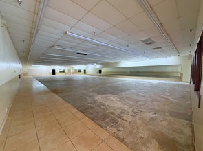 3300-3570 N Andrews Ave, Oakland Park, FL à louer Photo intérieure– Image 2 sur 3