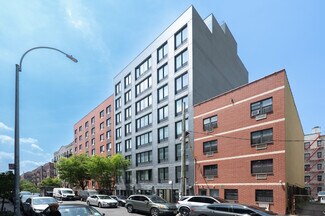 Plus de détails pour 1777 Weeks Ave, Bronx, NY - Local commercial à louer