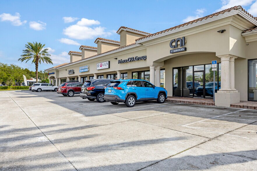 4865-4885 N Wickham Rd, Melbourne, FL à louer - Photo de l’immeuble – Image 2 sur 7