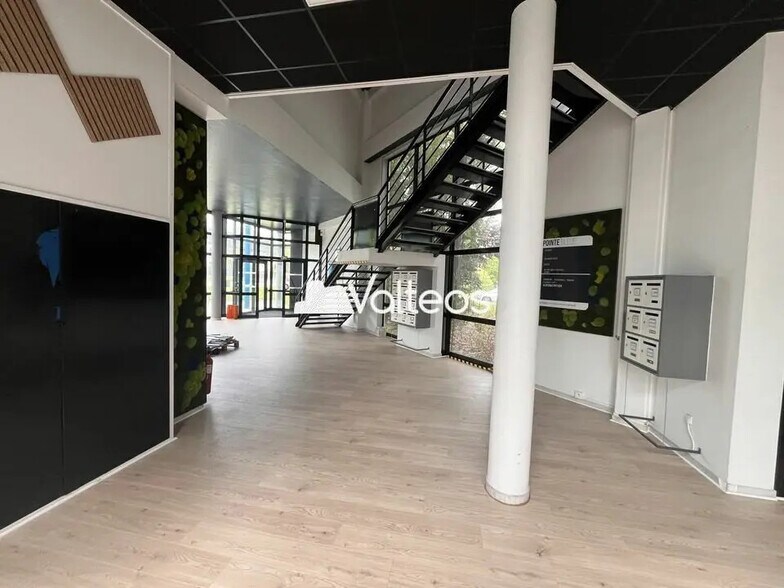 Bureau dans Labège à louer - Photo de l’immeuble – Image 2 sur 8