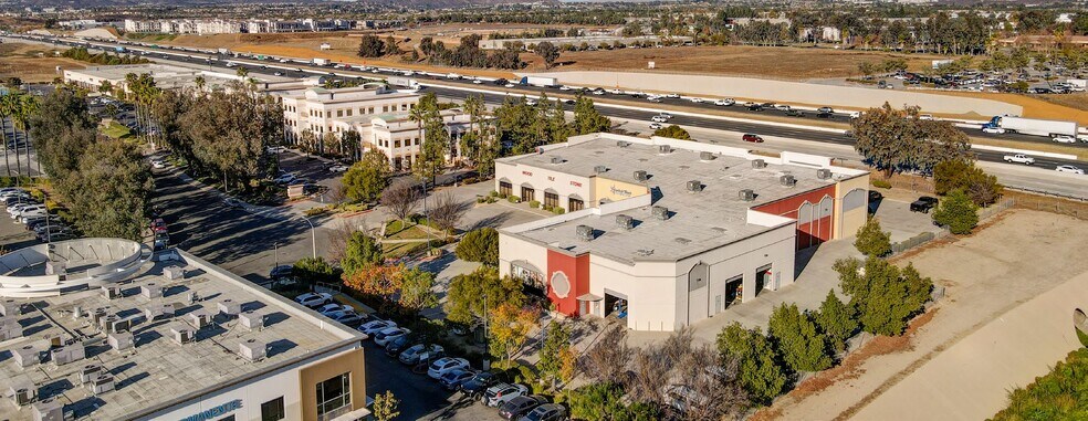 27310 Madison Ave, Temecula, CA à vendre - Photo de l’immeuble – Image 2 sur 9