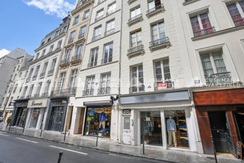 66 Rue Saint-Honoré, Paris à louer - Photo de l’immeuble – Image 3 sur 11