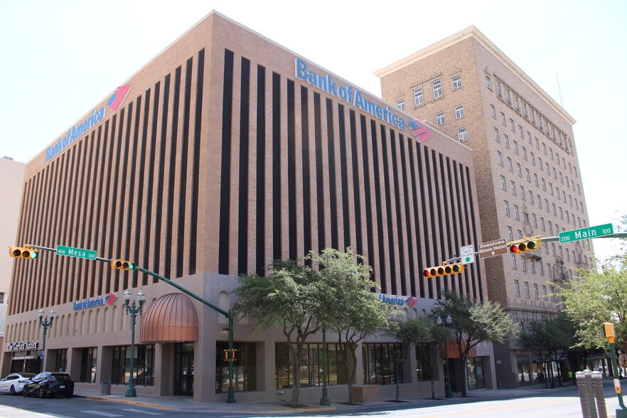 330 N Mesa St, El Paso, TX à louer - Photo de l’immeuble – Image 1 sur 8