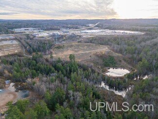 Plus de détails pour 725 County Rd HQ, Marquette, MI - Terrain à vendre