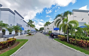 6000 NW 97th Ave, Doral, FL à louer Photo intérieure– Image 2 sur 4