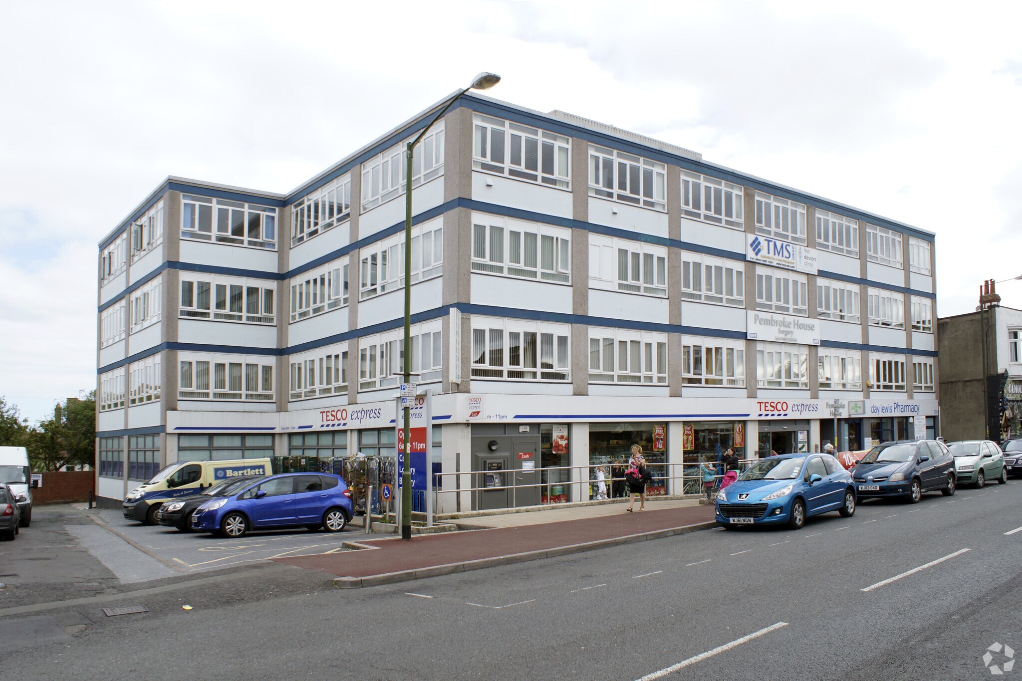 266-276 Torquay Rd, Paignton à louer Photo principale– Image 1 sur 7