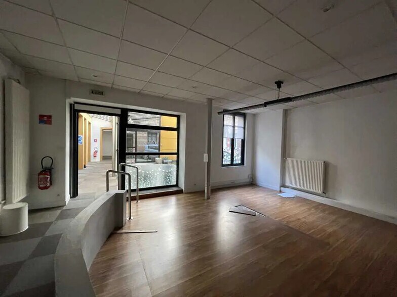 Bureau dans Rouen à vendre - Photo de l’immeuble – Image 3 sur 16