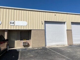 Plus de détails pour 175 N Cleary Rd, West Palm Beach, FL - Local d'activités à louer