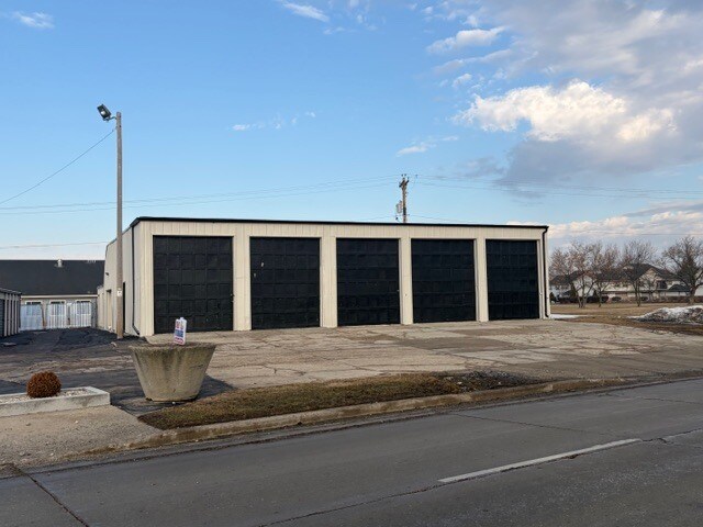 1552 22nd Ave, Kenosha, WI à vendre - Photo de l’immeuble – Image 2 sur 4