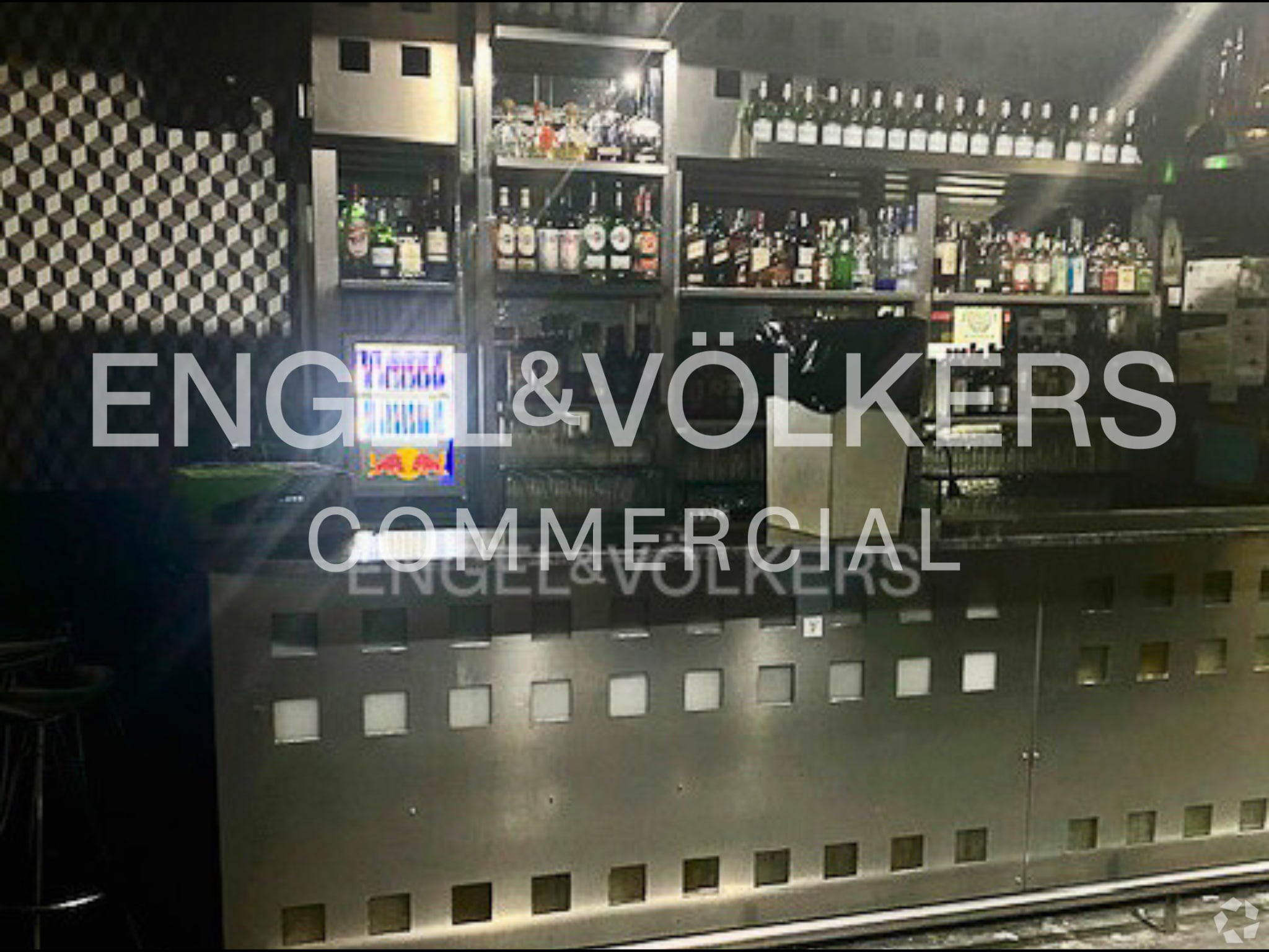 Immeuble residentiel dans Madrid, Madrid à vendre Photo intérieure– Image 1 sur 2