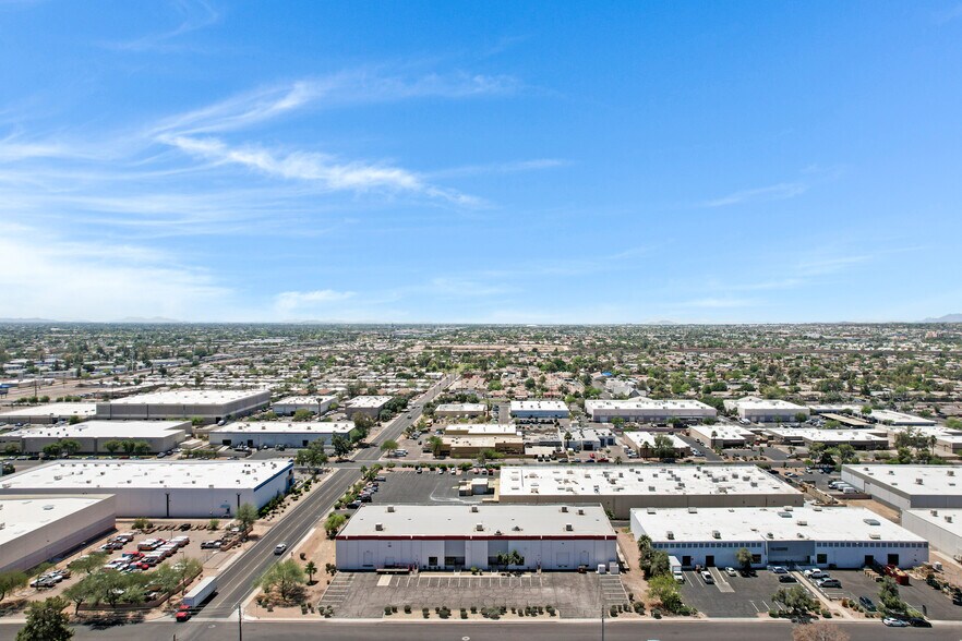 731 W Fairmont Dr, Tempe, AZ à louer - Photo de l’immeuble – Image 2 sur 15