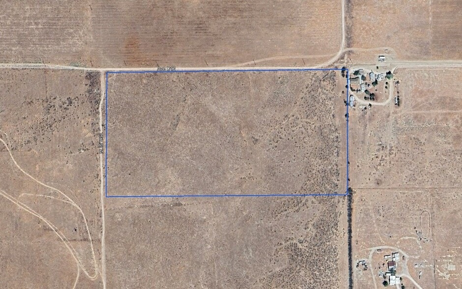 75th STREET WEST, Lancaster, CA à vendre - Aérien – Image 1 sur 5