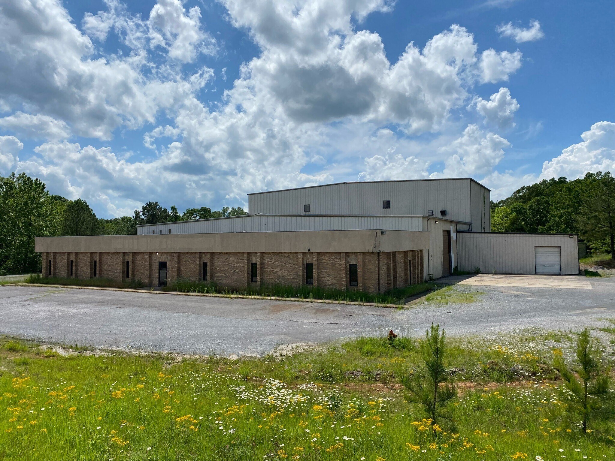 6936 Industrial Rd, Nunnelly, TN à vendre Photo de l’immeuble– Image 1 sur 21