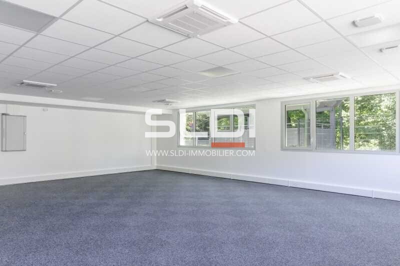 Bureau dans Lissieu à vendre - Photo intérieure – Image 3 sur 14