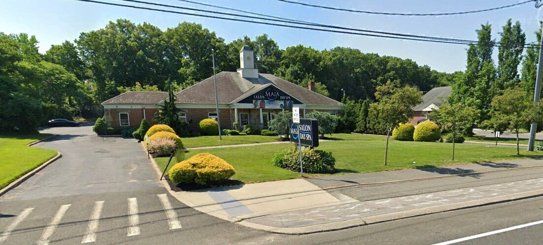 725 Smithtown Byp, Smithtown, NY à vendre Photo principale– Image 1 sur 6