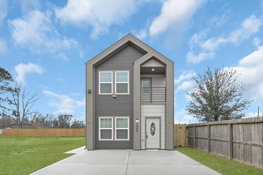 7987 Chateau St, Houston, TX à vendre - Photo de l’immeuble – Image 1 sur 23