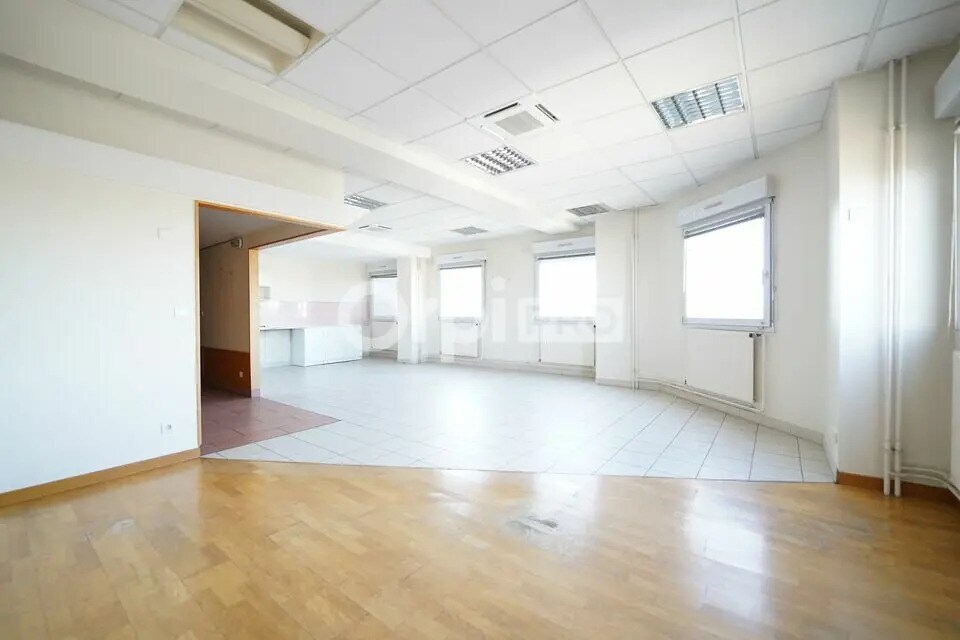 Bureau dans Vénissieux à louer Photo intérieure– Image 1 sur 14