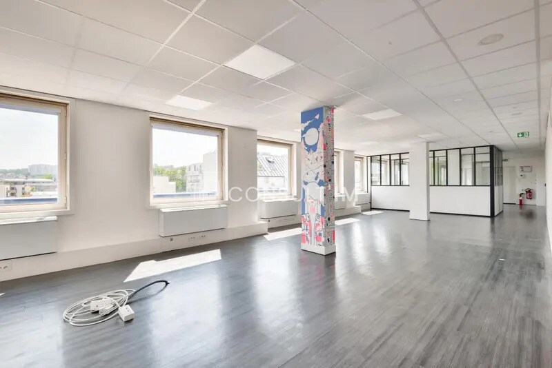 Bureau dans Suresnes à louer Photo de l’immeuble– Image 1 sur 8