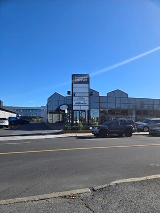 Plus de détails pour 309-321 Rue Lawrence, Greenfield Park, QC - Local commercial à louer