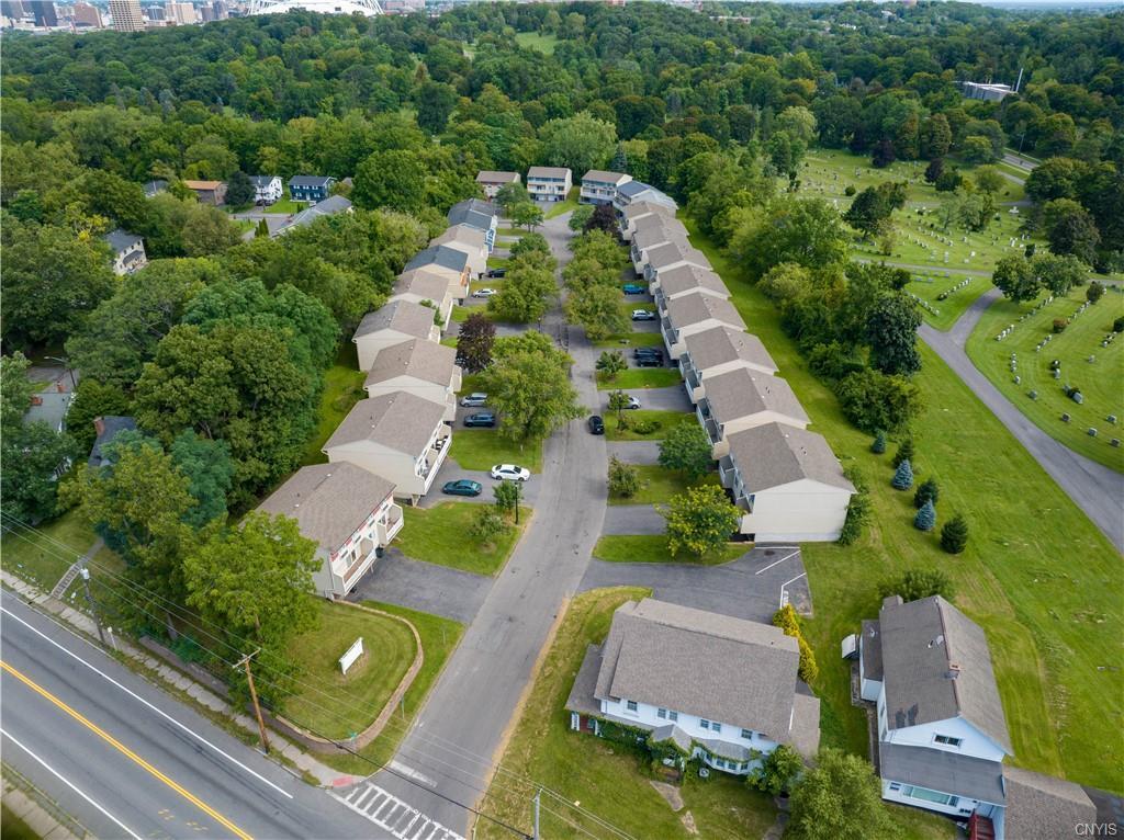 205-274 Robert Dr, Syracuse, NY à vendre Photo principale– Image 1 sur 27