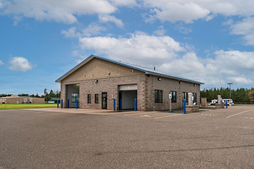 113 M-553, Gwinn, MI à vendre - Photo de l’immeuble – Image 3 sur 32