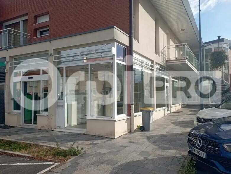Local commercial dans Tinqueux à louer - Photo de l’immeuble – Image 1 sur 6