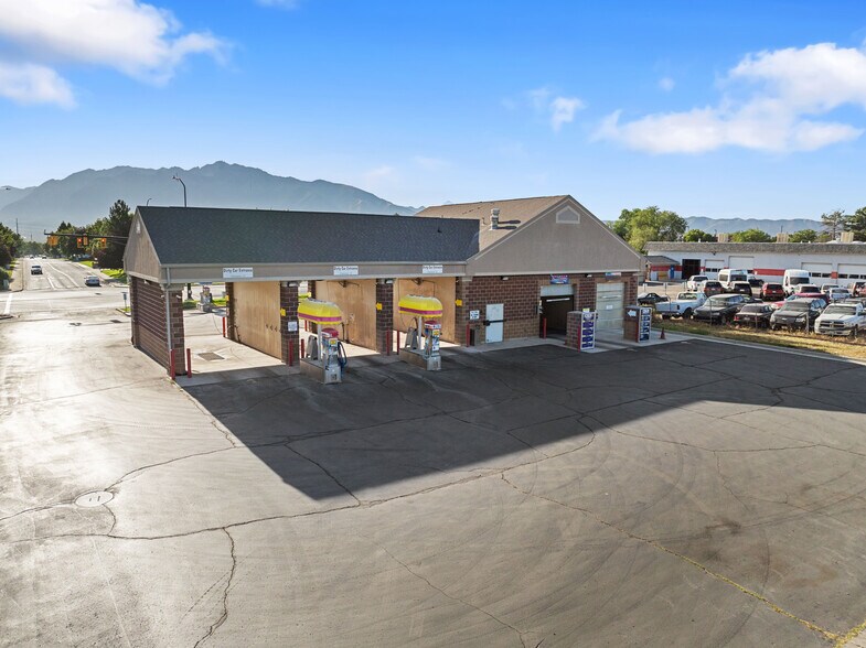10210 S Redwood Rd, South Jordan, UT à vendre - Photo de l’immeuble – Image 2 sur 10