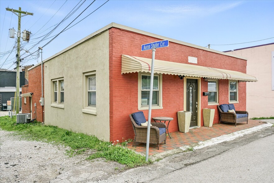 11 W Rhea St, Sparta, TN à vendre - Photo de l’immeuble – Image 2 sur 9