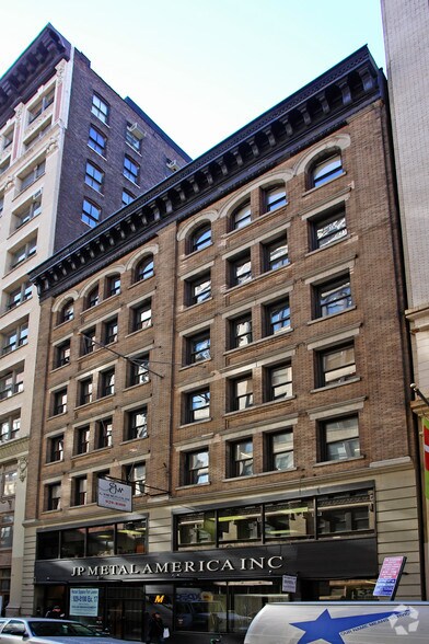 134 W 25th St, New York, NY à louer - Photo de l’immeuble – Image 2 sur 6