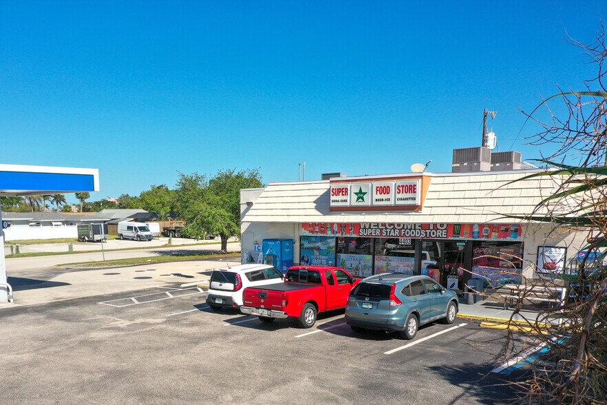 4403 Del Prado Blvd S, Cape Coral, FL à vendre - Photo de l’immeuble – Image 2 sur 4