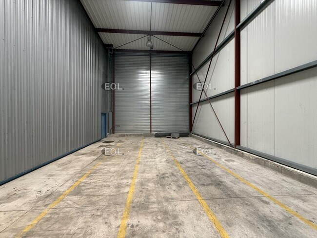 Plus de détails pour Industriel/Logistique à vendre