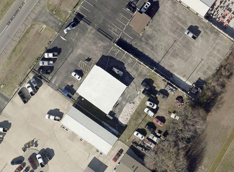 2817 SW Wilshire Blvd, Burleson, TX à louer - Photo principale – Image 1 sur 17