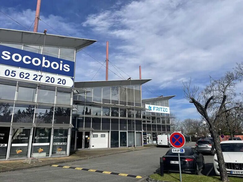 Local d’activités dans Toulouse à louer - Photo de l’immeuble – Image 3 sur 3